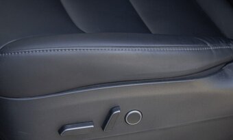 Tesla Model Y Long Range 378kW - 10