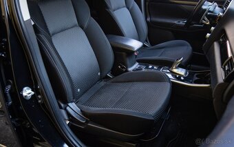 Mitsubishi Outlander PHEV 2.4 AWD - 10