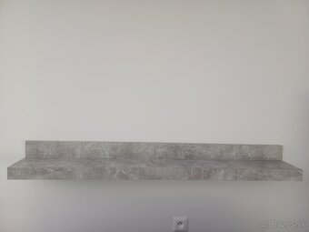 Obývacia stena, stôl, kuchynský stôl so stoličkami - 10