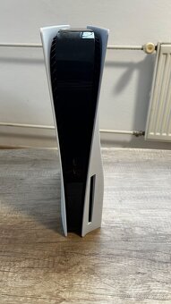 PS5 s mechanikou + 2 hry + nabijacia stanica - 10