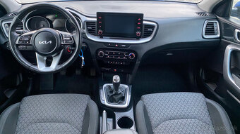 Kia Ceed SW 1.5 T-GDi Silver 118kW 6/2022 29000km TOP - 10