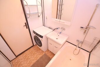 3 izbový byt s balkónom, s výhľadom na Vysoké Tatry, 70 m2 - 10