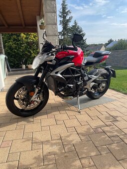 Mv Agusta Brutale 800 - 10