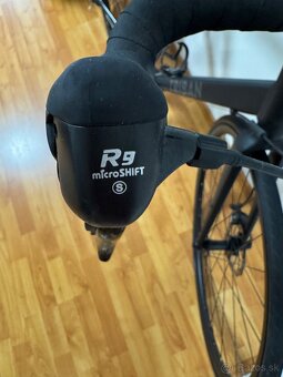 Pánsky cestný bicykel Triban RC500 - 10