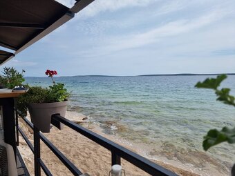 CHORVÁTSKO - Apartmány v 1. rade od mora - MANDRE, ostrov Pa - 10