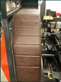 Čalunenie kabiny na traktory zetor 5011-7745 česká a slovens - 10