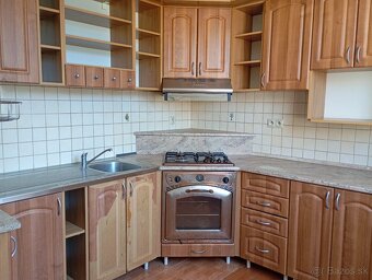 4.izb.byt humenne - 10