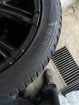 R18 5x114,3 235/45 zimné - 10