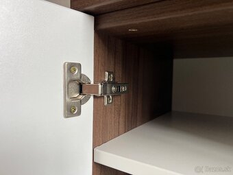 Skrinka pod TV - 10