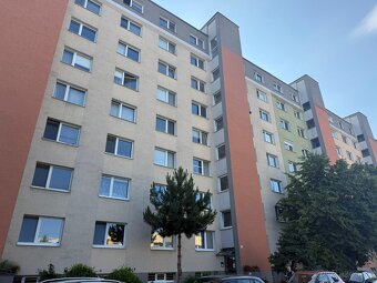 NA PRENÁJOM ÚTULNY 1-IZBOVÝ BYT NA RAJČIANSKEJ UL. VO VRAKNI - 10