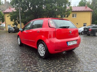 Fiat Grande Punto 1.2 8v Plus - 10