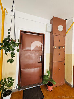 Reality KOMPLEX s.r.o. Vám ponúka exkluzívne na predaj moder - 10