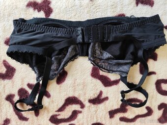 Čipkované podprsenky Tezenis veľ. 80C - 10