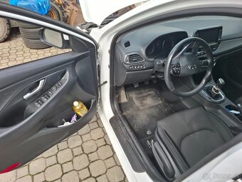Hyundai I30  rok 2021 ODPOČET DPH - 10