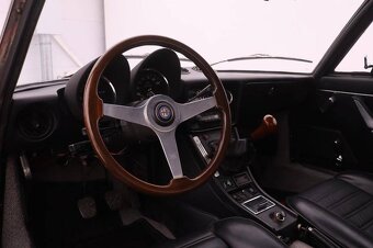 Alfa Romeo Spider 2.0 Veloce 2000 z roku 1981 - 10