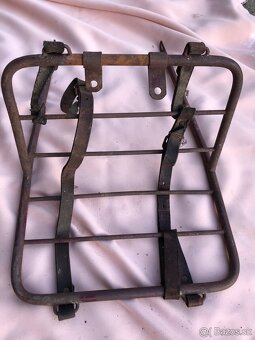 Jawa pérák - původní nosič - 10