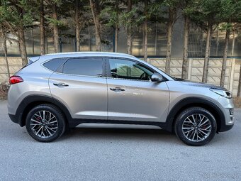 HYUNDAI TUCSON 1.6 GDI STYLE/ 69 000km/ FULL LED/ 1.MAJITEĽ - 10