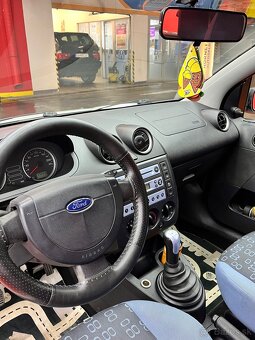 Ford fiesta 1.4 TDCI - 10