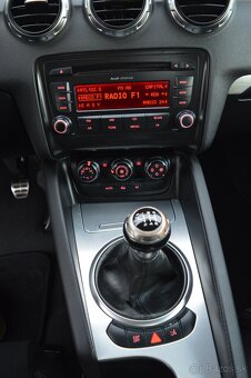 Audi TT 2.0TFSi - 147kw , S-Line , bez koroze - 10