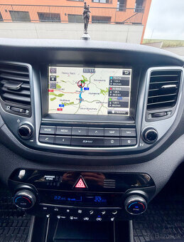HYUNDAI Tucson 1.6 GDi Shadow + Navi - 10