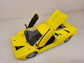 1:18 LAMBORGHINI DIABLO - 10