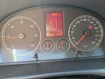 Volkswagen Touran 1,9 TDi, 77 kW, r.v. 2009 - 10