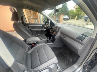 Predám Volkswagen touran 1.6 TDI 77kw - 10