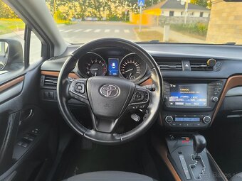 Toyota Avensis 95000km 1.8b automat - 10