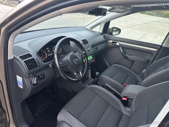 Volkswagen Touran 1.4 TSI Highline 7 miest + Ťažné - 10