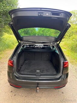 VW Passat Variant B8 2.0 TDI 110kw FACELIFT MATRIX r.v 2021 - 10
