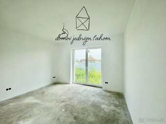 PREDAJ, skolaudovaný 4-izbový rodinný dom, terénne úpravy v  - 10