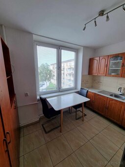 Pekný 1 izbový byt centrum KE, Komenského, balkón - 10