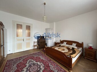 Starší tehlový dom vo výbornom stave s garážou a terasou vo - 10