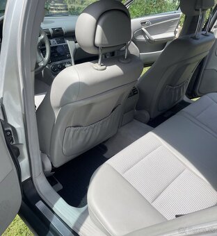 Mercedes Benz 220cdi Avantgarde/A-T - 10
