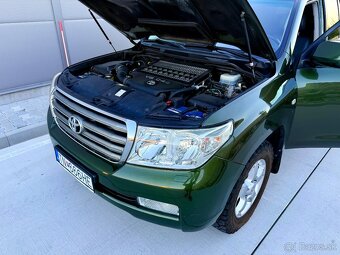 Toyota Land Cruiser 200 4.5 V8 D-4D - 10
