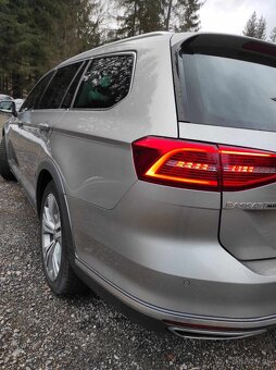 Volkswagen Passat Alltrack 2.0 TDI 4 Motion - 10