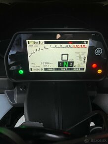 Yamaha R1 2016 - 10