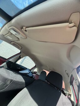 Predám náhradné diely na citroen c4 - 10