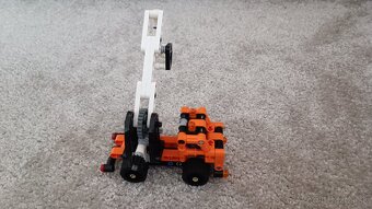 LEGO Technic 42035 + 42102 - 10