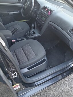 PREDÁM ŠKODA OCTAVIA TOUR1,6 BENZIN r2011 KÚP. NA SLOV . - 10