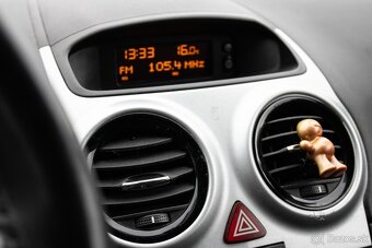 Opel Corsa 1.2 16V Enjoy - 10