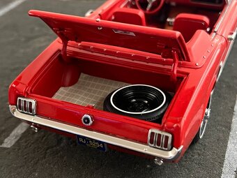 1:18 Ford Mustang 1/2 (1964) - Precision 100 Collection - 10