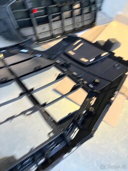 maska mrizka Grill Audi Q8 S-Line chrom - 10