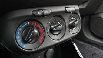 Opel Corsa 1.4 16V Cosmo - 10