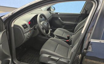 Volkswagen Golf V 1.9TDI - 10