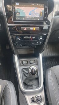 Suzuki Vitara 4x4,,Allgrip,1,6 benzín 88 kw. - 10