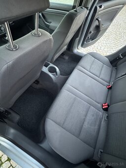 Volkswagen Golf 5 2006 1.9TDI - 10