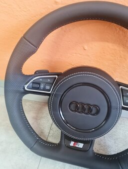 AUDI MULTIFUNKCNY VOLANT S AIRBAGOM A PADLAMI, biela niť . - 10