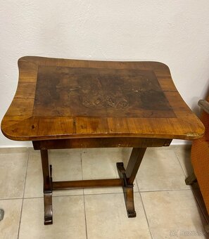 Starožitny nábytok Biedermeier - 10