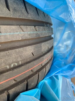 TOYO PROXES SPORT 235/50 R20 100W - 10